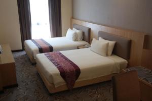 imperial riverbank hotel kuching