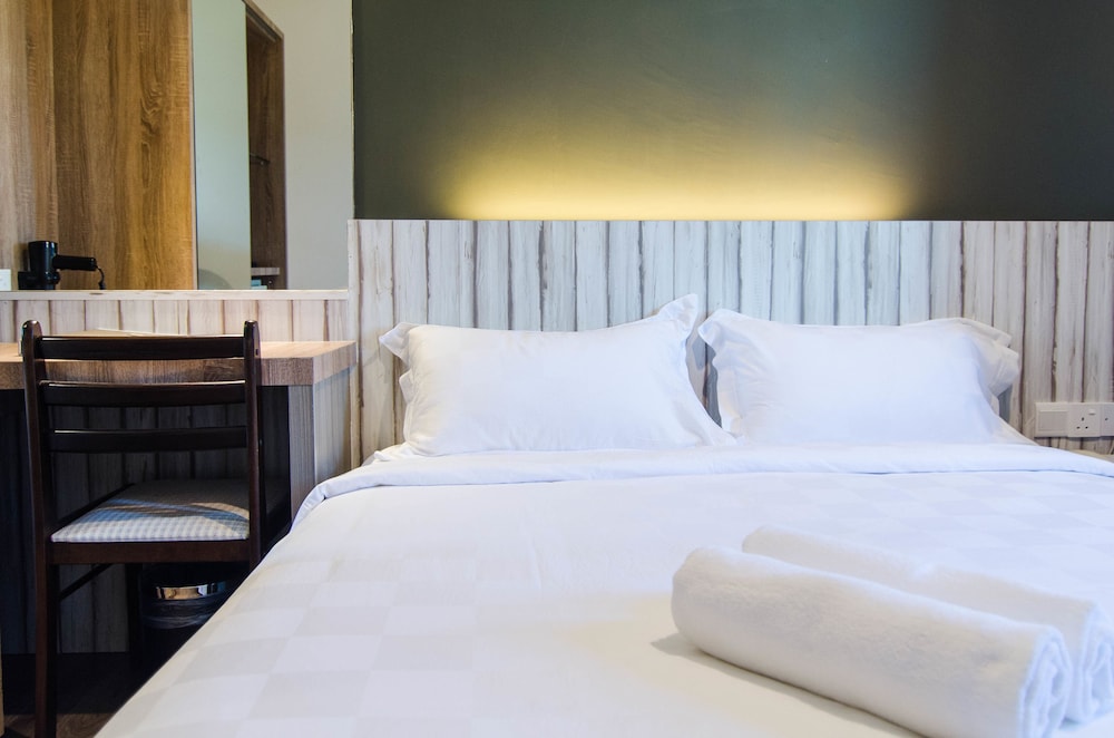 mornington hotel soon choon