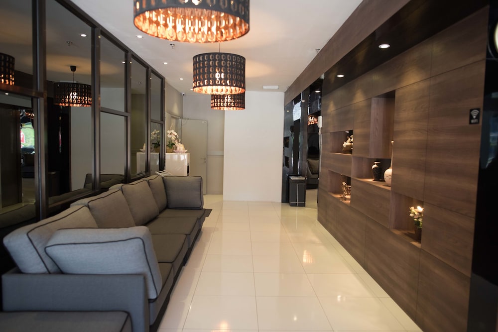 mornington hotel soon choon