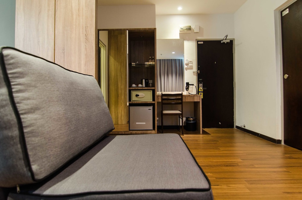 mornington hotel soon choon