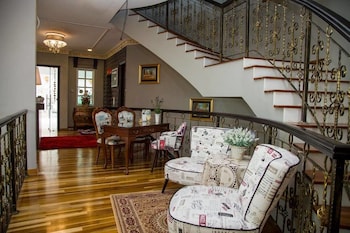 smurf inn homestay