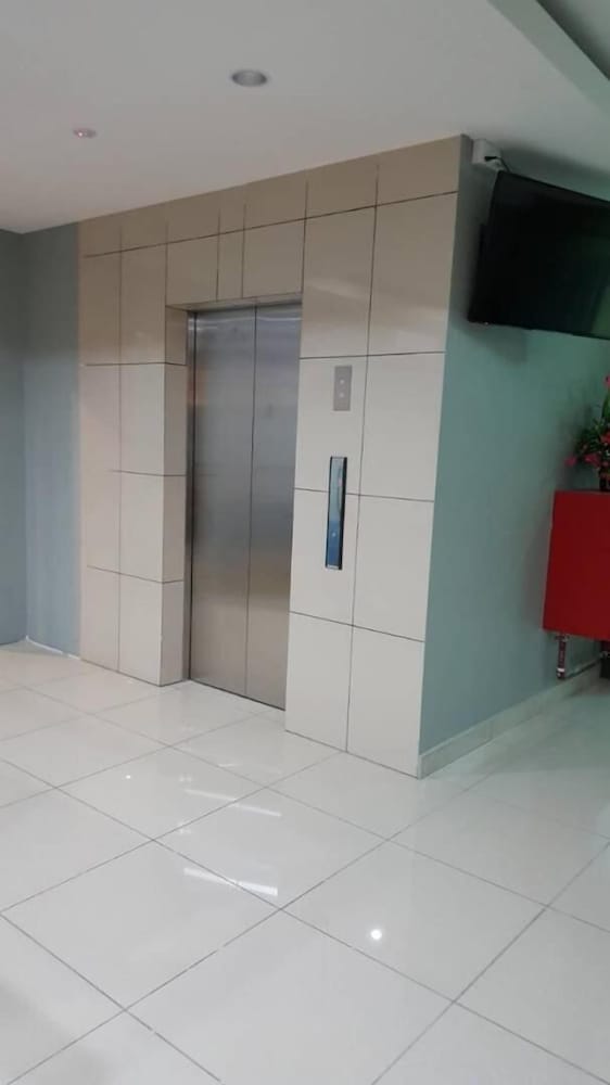 one hotel sadong jaya