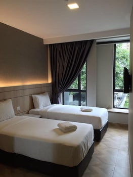 worldview grand hotel