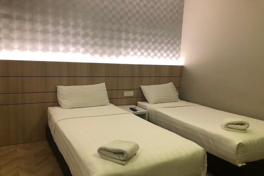 worldview grand hotel