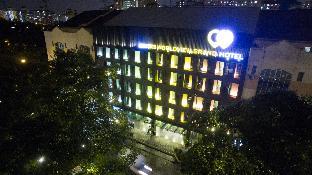 worldview grand hotel