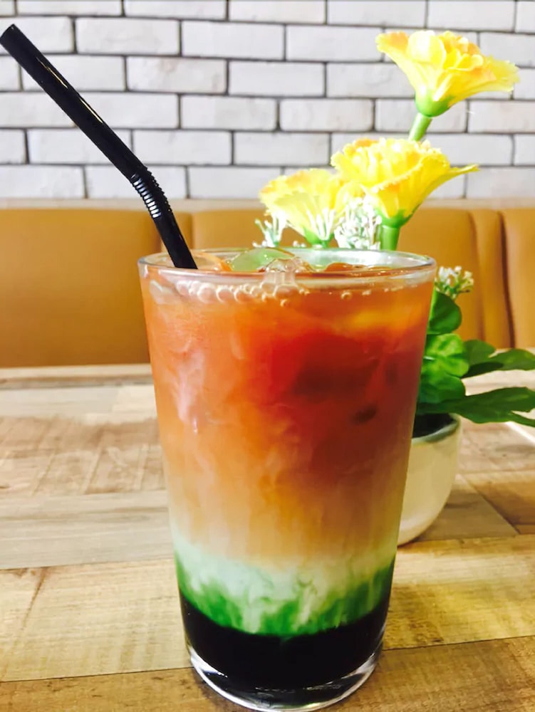 worldview grand hotel