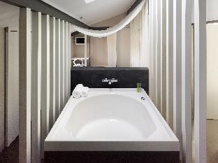 moure hotel