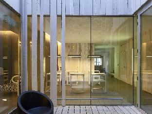 moure hotel