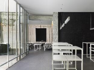 moure hotel