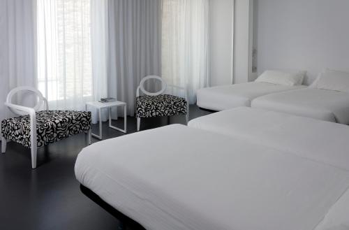 moure hotel