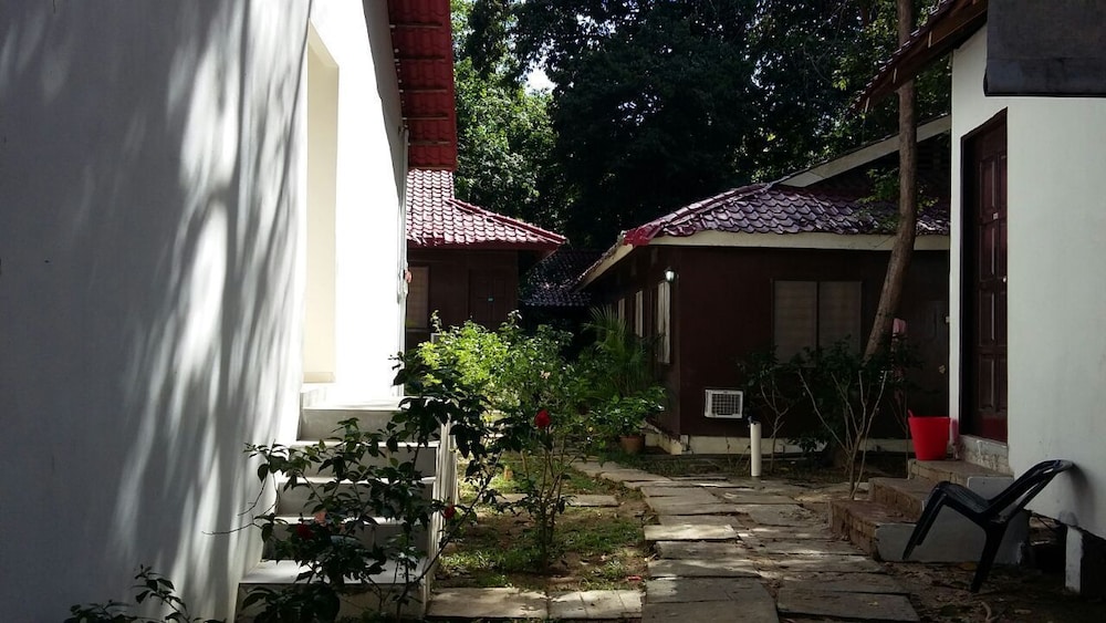 perhentian tropicana inn