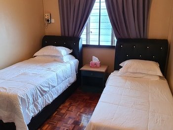 seri bulan condominium