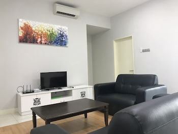 sunset seaview vacation condos city centre imago shopping mall