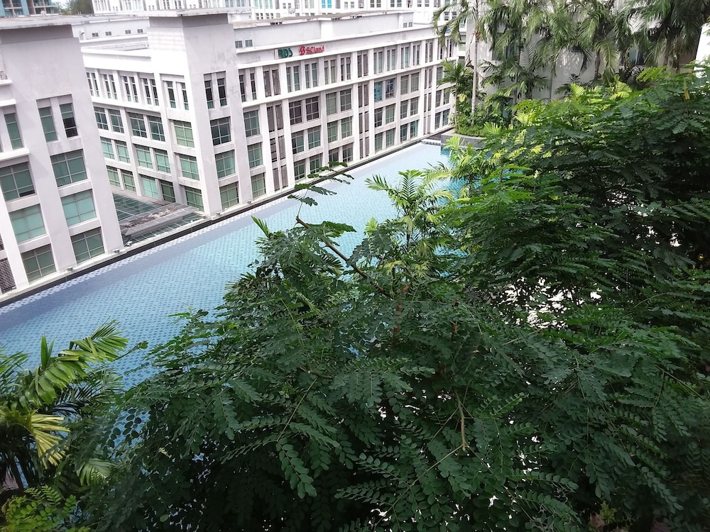 sunset seaview vacation condos city centre imago shopping mall
