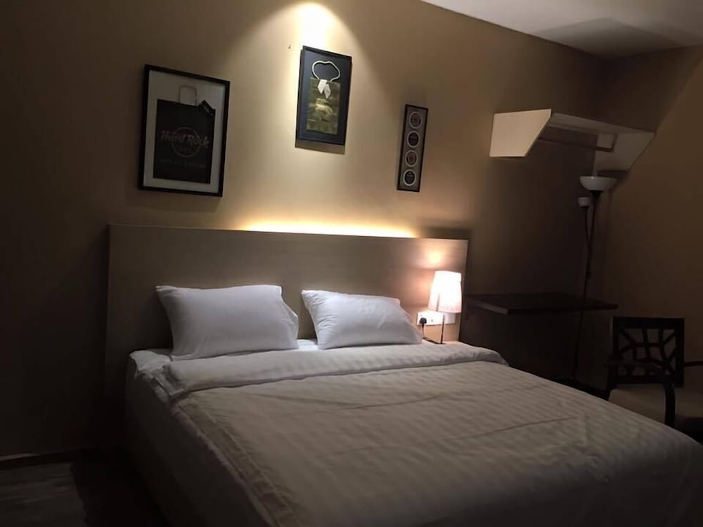 91 street boutique inn