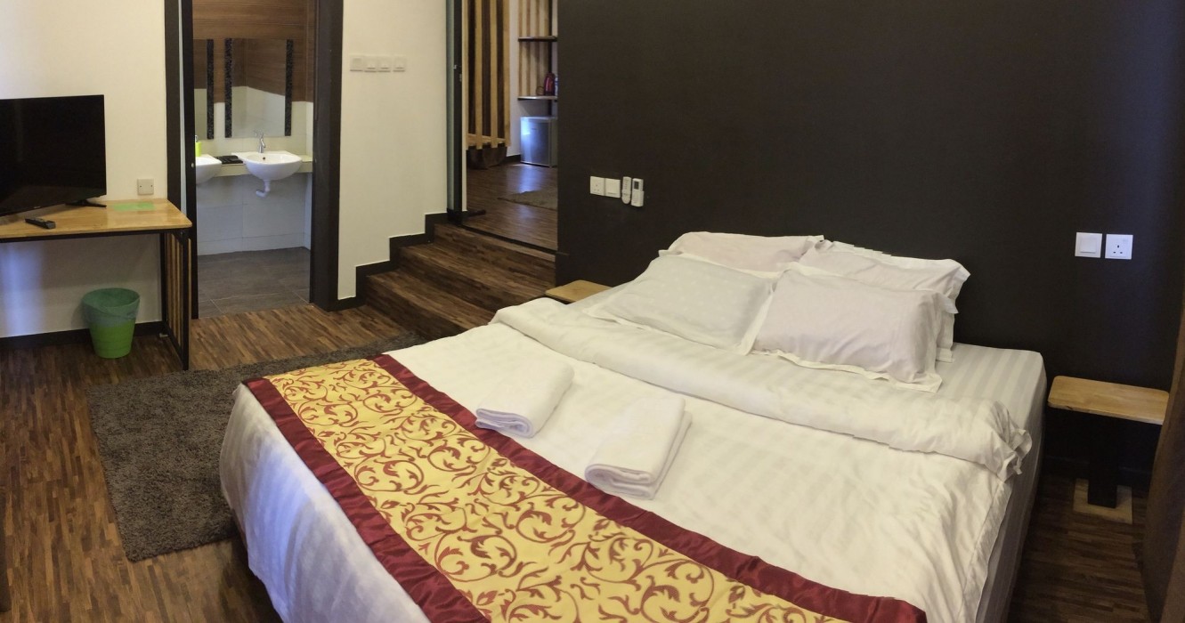 the barat tioman beach resort