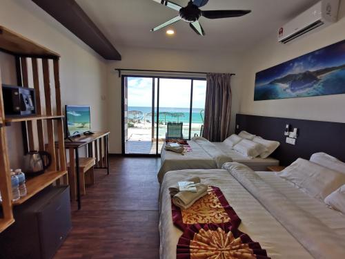 the barat tioman beach resort