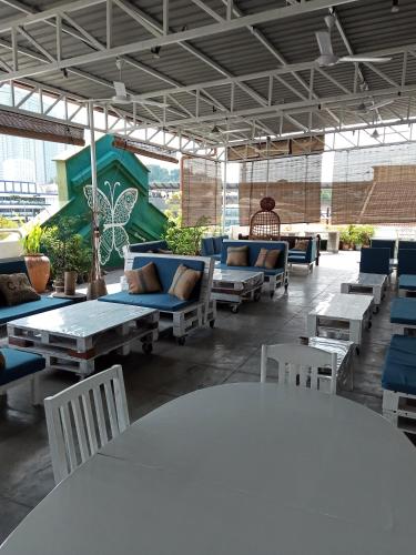 birdnest collective cafe and guesthouse