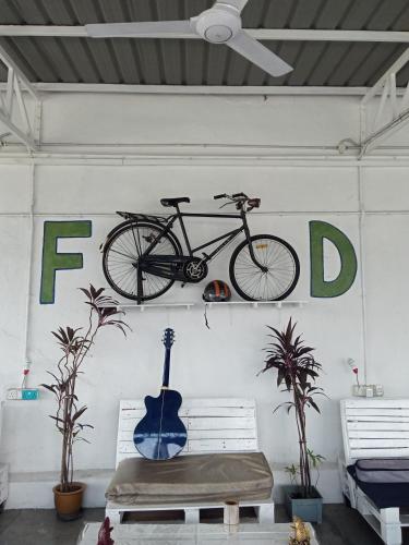 Birdnest Collective Cafe & Guesthouse,Indah Permai>>Kuala Lumpur,2 star