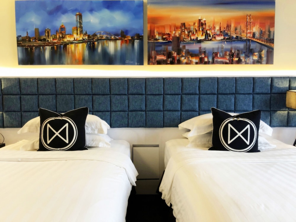 m roof hotel and residences