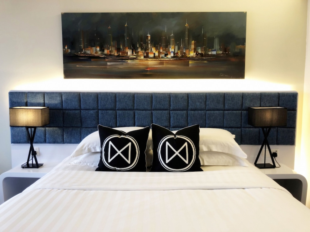 m roof hotel and residences