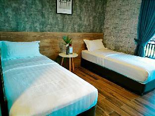 cube bed station hostel