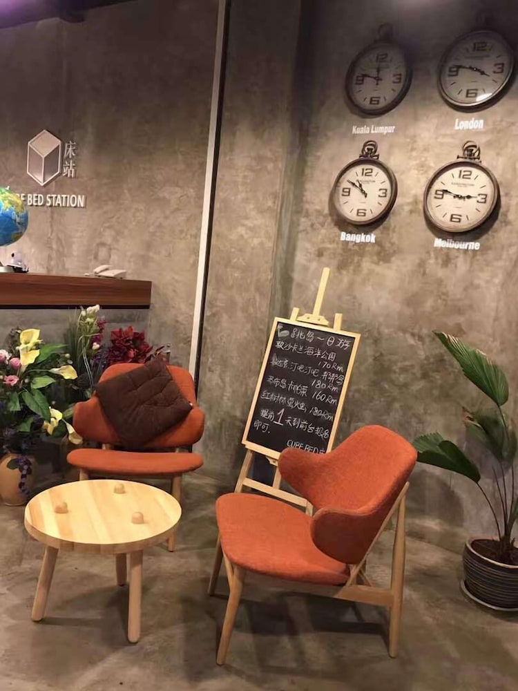 cube bed station hostel