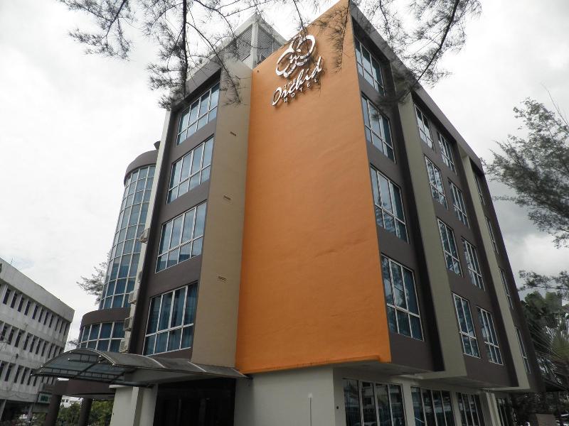 The Orchid Hotel,Sibu>>Miri,3 star