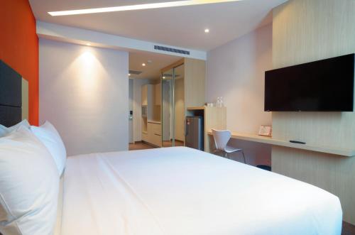 the klagan riverson hotel and residence