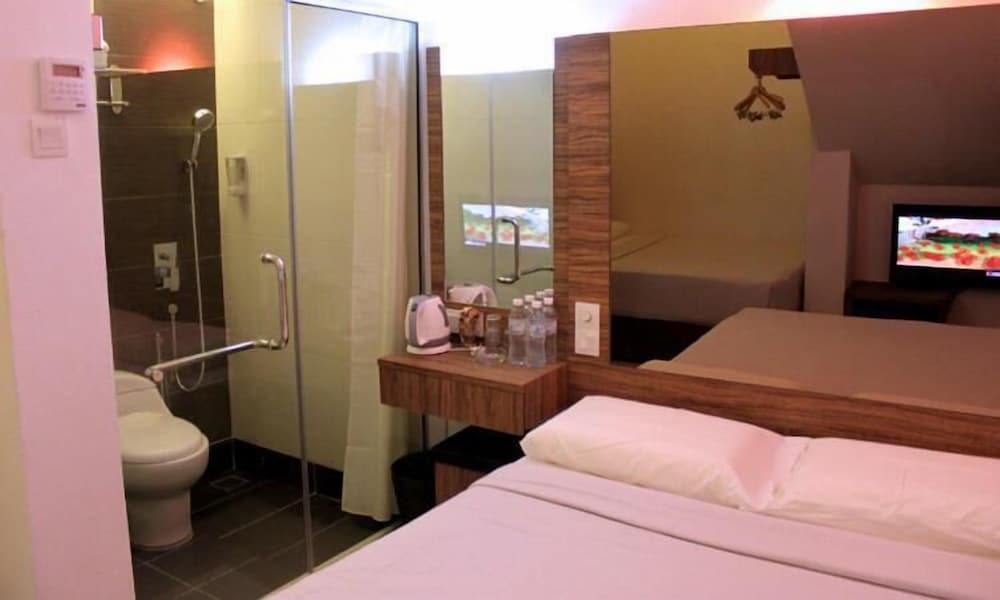 dream hotel