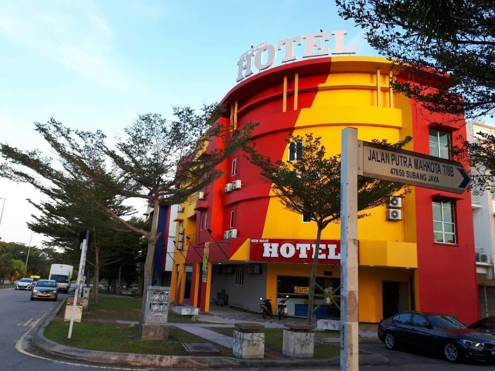 putra heights new wave hotel