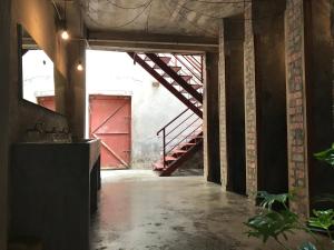 the frame guesthouse hostel