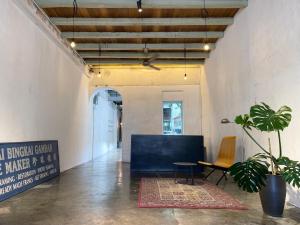 the frame guesthouse hostel