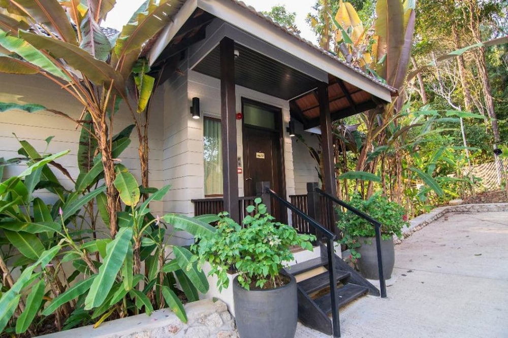 Royale Chulan Cherating Villa,Cherating>>Balok,4.5 star