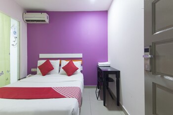 oyo 90296 red orange hotel port klang