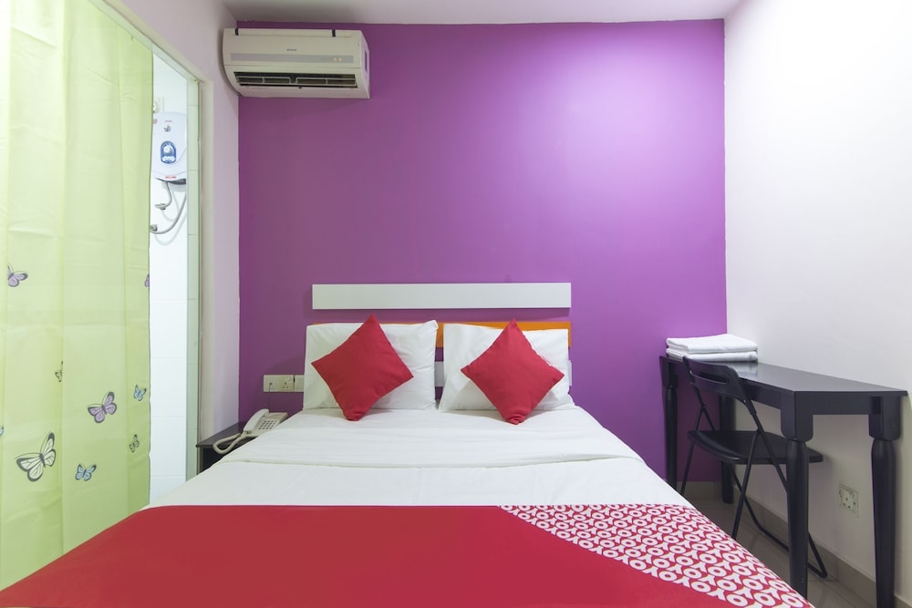 oyo 90296 red orange hotel port klang