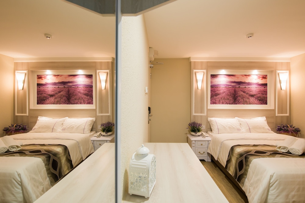 lavender inn usj