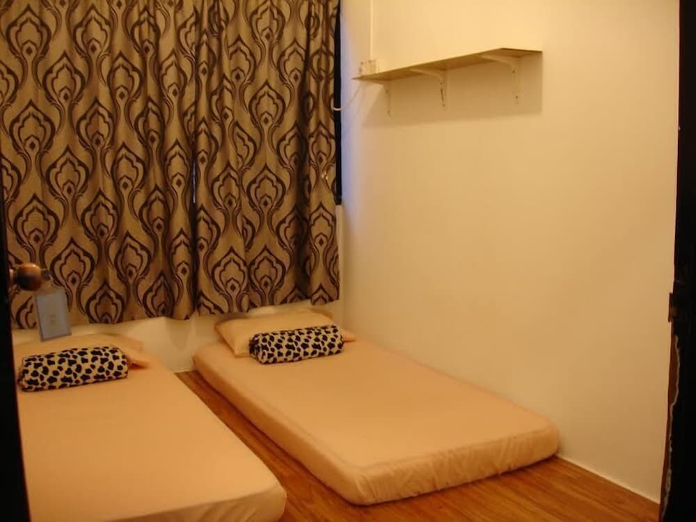 the bodhi lodge hostel