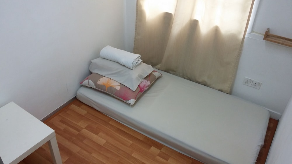 the bodhi lodge hostel