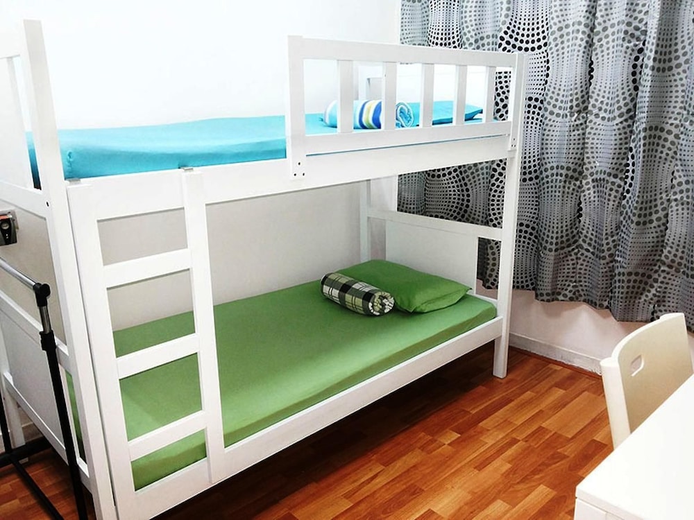 the bodhi lodge hostel