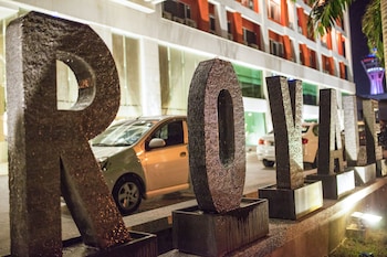 royale signature hotel