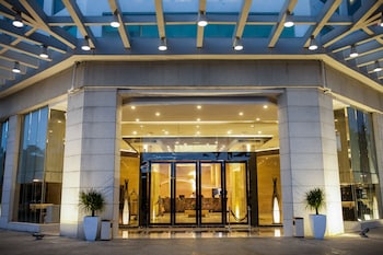 royale signature hotel
