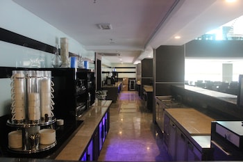 royale signature hotel