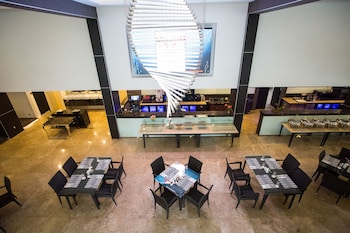 royale signature hotel
