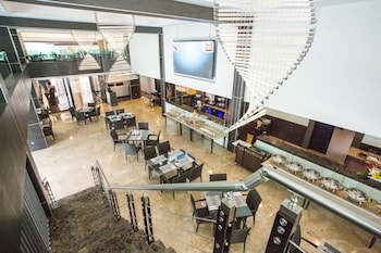 royale signature hotel