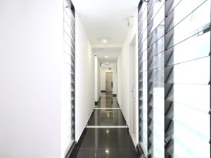 iris hotel