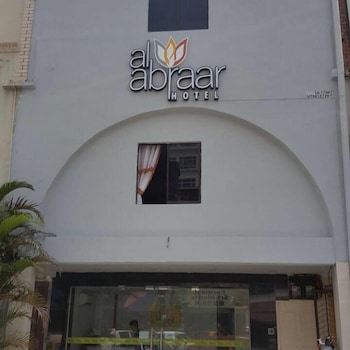 hotel al abraar