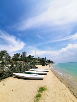 forest city marina hotel