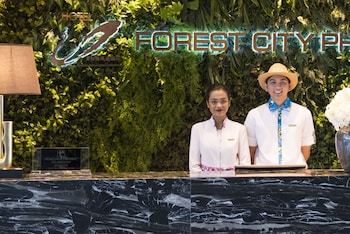 forest city marina hotel