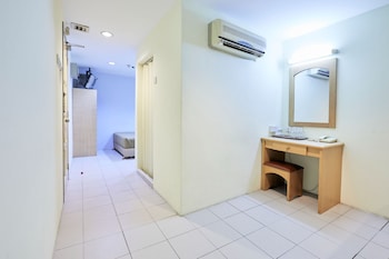 tang city hotel petaling street merdeka pnb 118 tower
